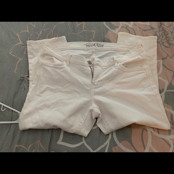 Capri “rockstar” jeans, small stain by zipper - Picture 1 of 5